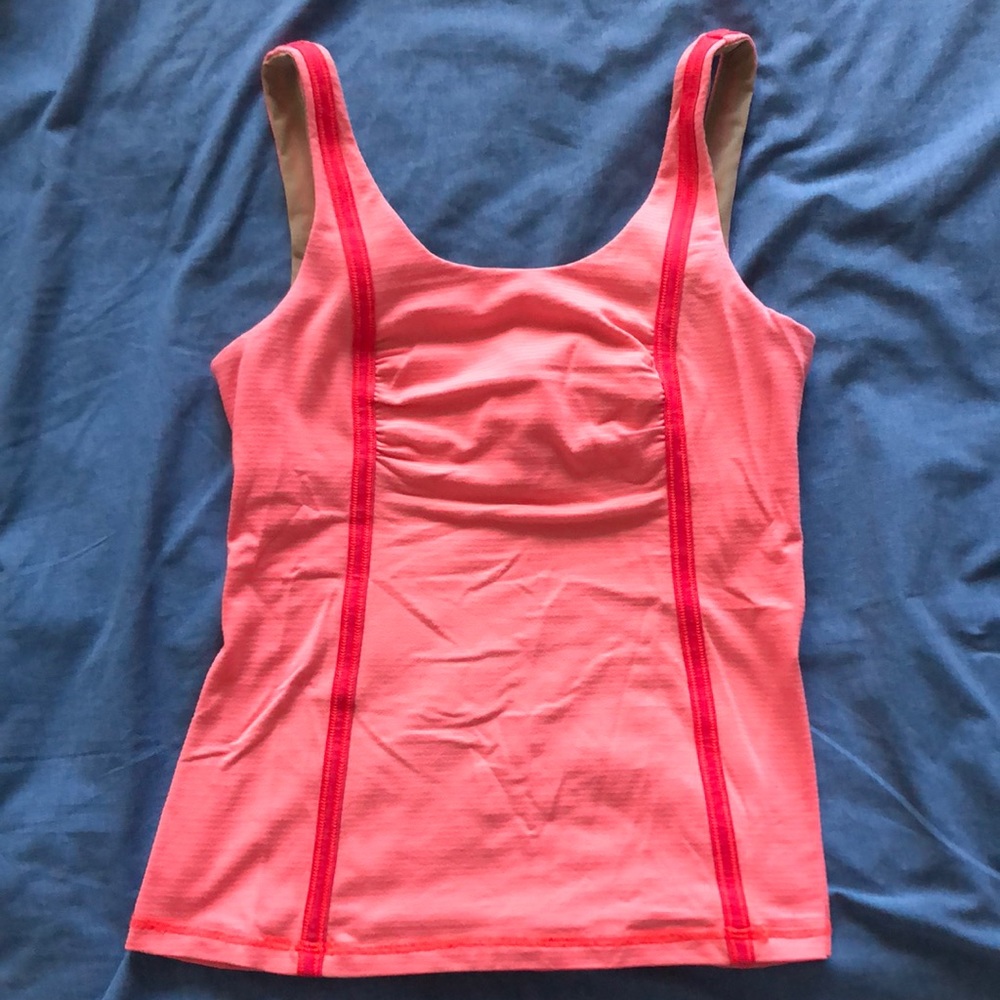 Lululemon fitted tank with built-in bra